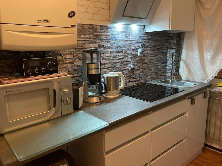 Toll Apartment Am Rhein Netflix Internet 1000 Mbits, Free Parking ดุยส์บูร์ก ภายนอก รูปภาพ