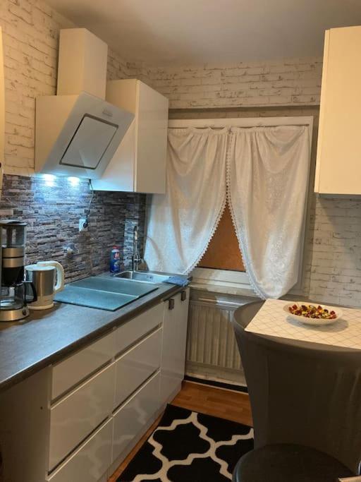 Toll Apartment Am Rhein Netflix Internet 1000 Mbits, Free Parking ดุยส์บูร์ก ภายนอก รูปภาพ
